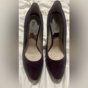 Purple suede Michael kors pumps